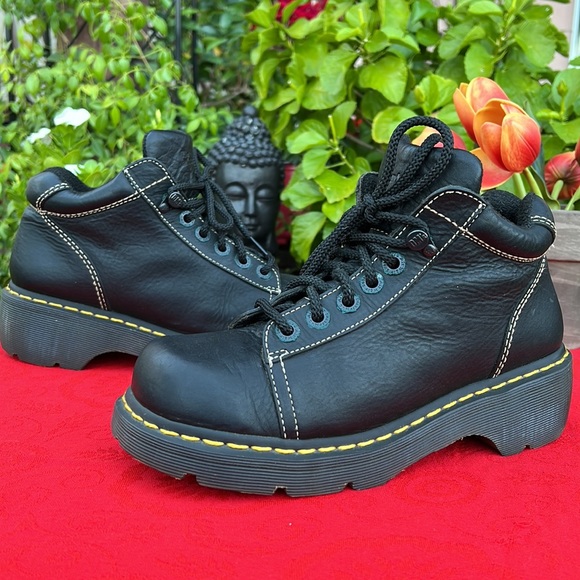 Dr. Martens Chunky Black Platform Ankle Boots - Picture 5 of 17
